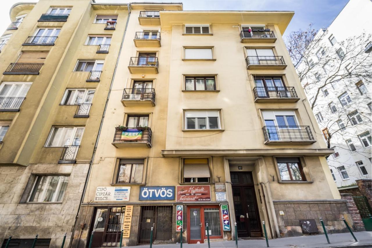 Bpr Shiny Deluxe Home Budapeste Exterior foto